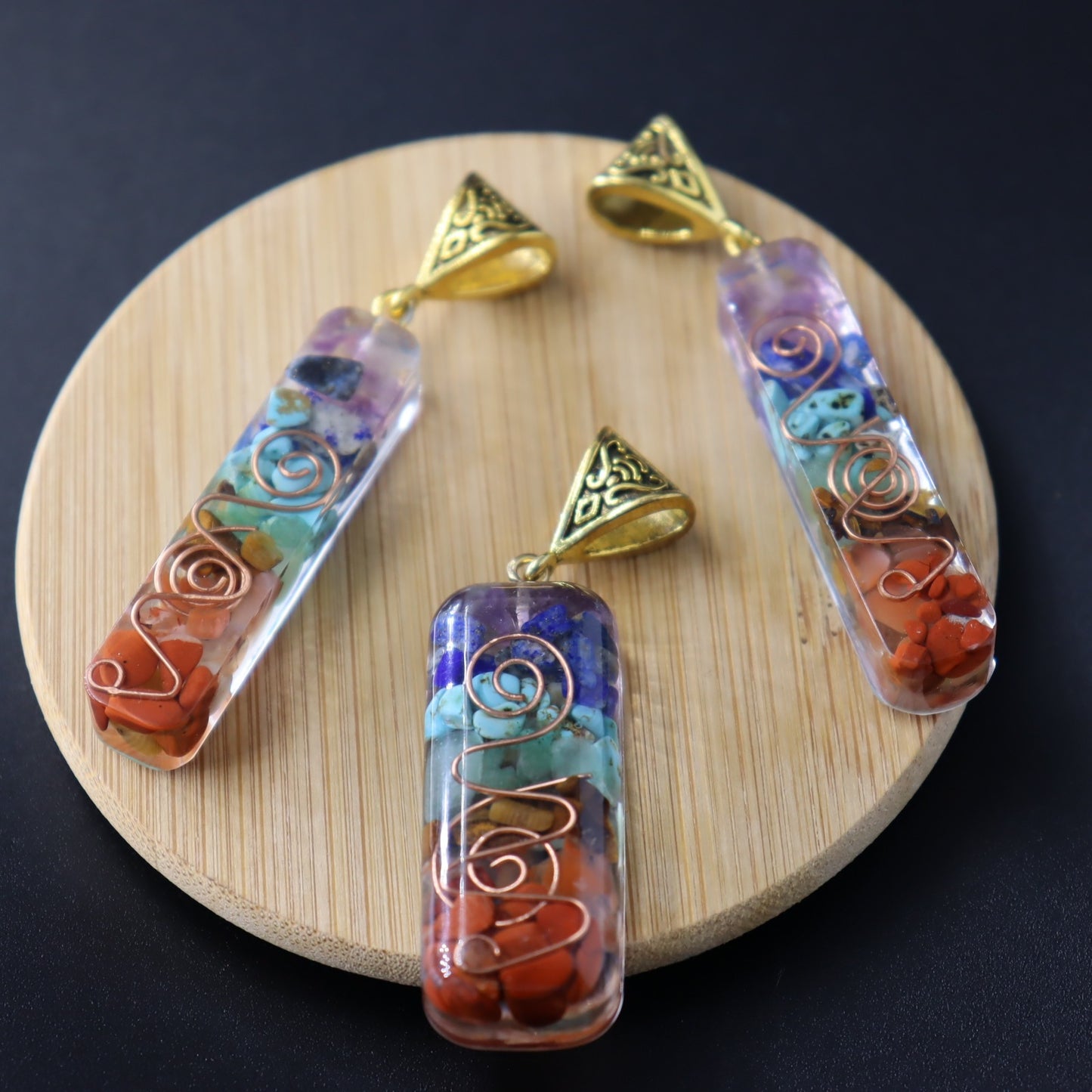 Retro Reiki Healing Crystal Pendant – Chakra Power | Marvis