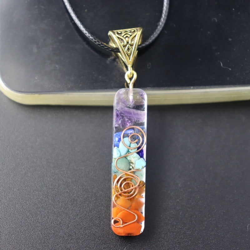 Retro Reiki Healing Crystal Pendant – Chakra Power | Marvis