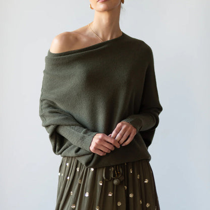 Cozy Meets Chic: Off-Shoulder Batwing Sleeve Sweater | Marvis - Marvis