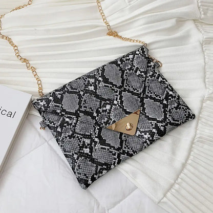 Sleek & Stylish: Adrian Clutch | Marvis - Marvis