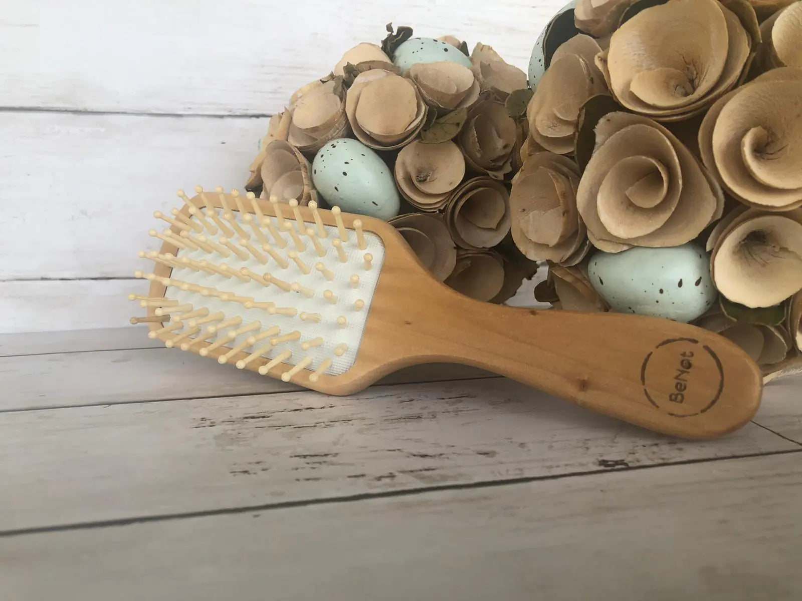 Eco-Friendly Wooden Detangling Hair Brush | Marvis - Marvis