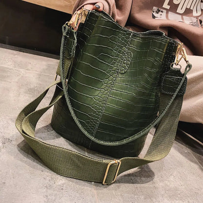 Chic & Functional: Blake Shoulder Bag in Olive Croc | Marvis - Marvis